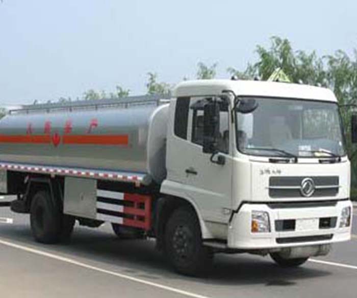 槽罐車(chē)